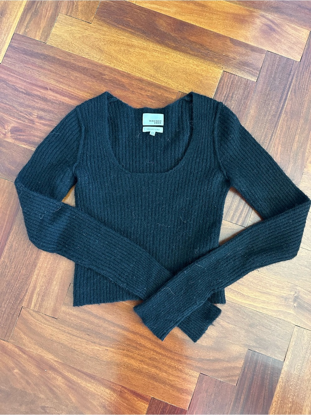 Wilfred Black Alpaca Blend Scoop-Neck Women's Sweater